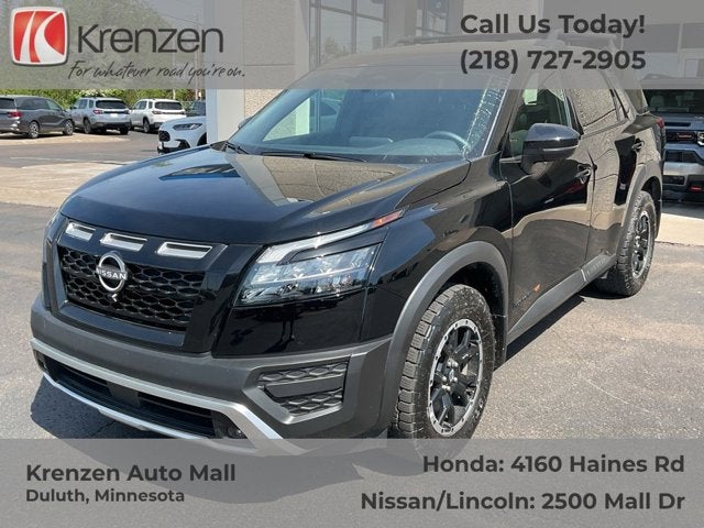 2025 Nissan Pathfinder Rock Creek in Super Black — front three-quarter view