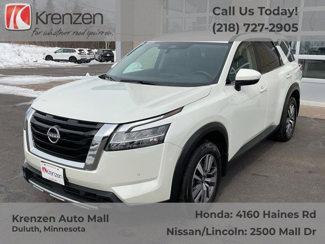 2023 Nissan Pathfinder SL in Pearl White Tricoat — front three-quarter view