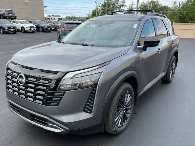 2026 Nissan Pathfinder SL in Gun Metallic — front three-quarter view